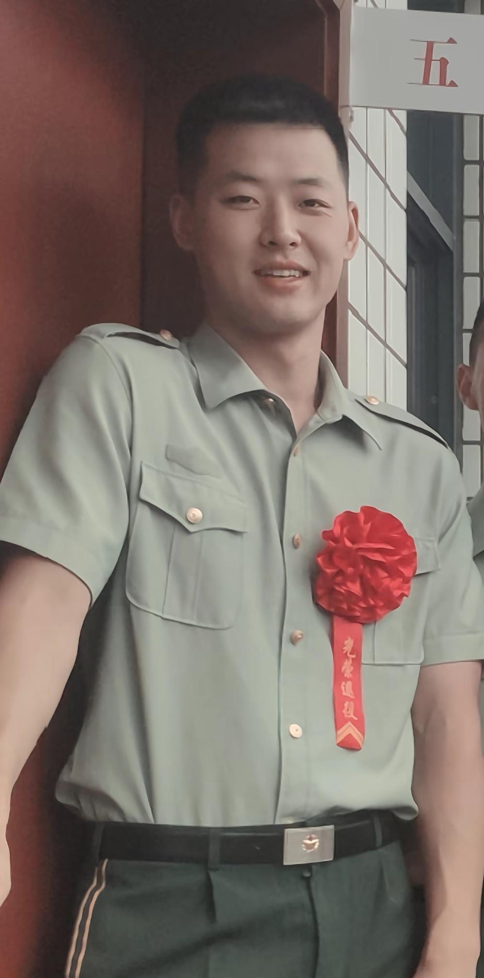 河南26岁退伍军人时颖去世后续：战友痛惜：结婚不到半年，大长腿跑这么快！近日
