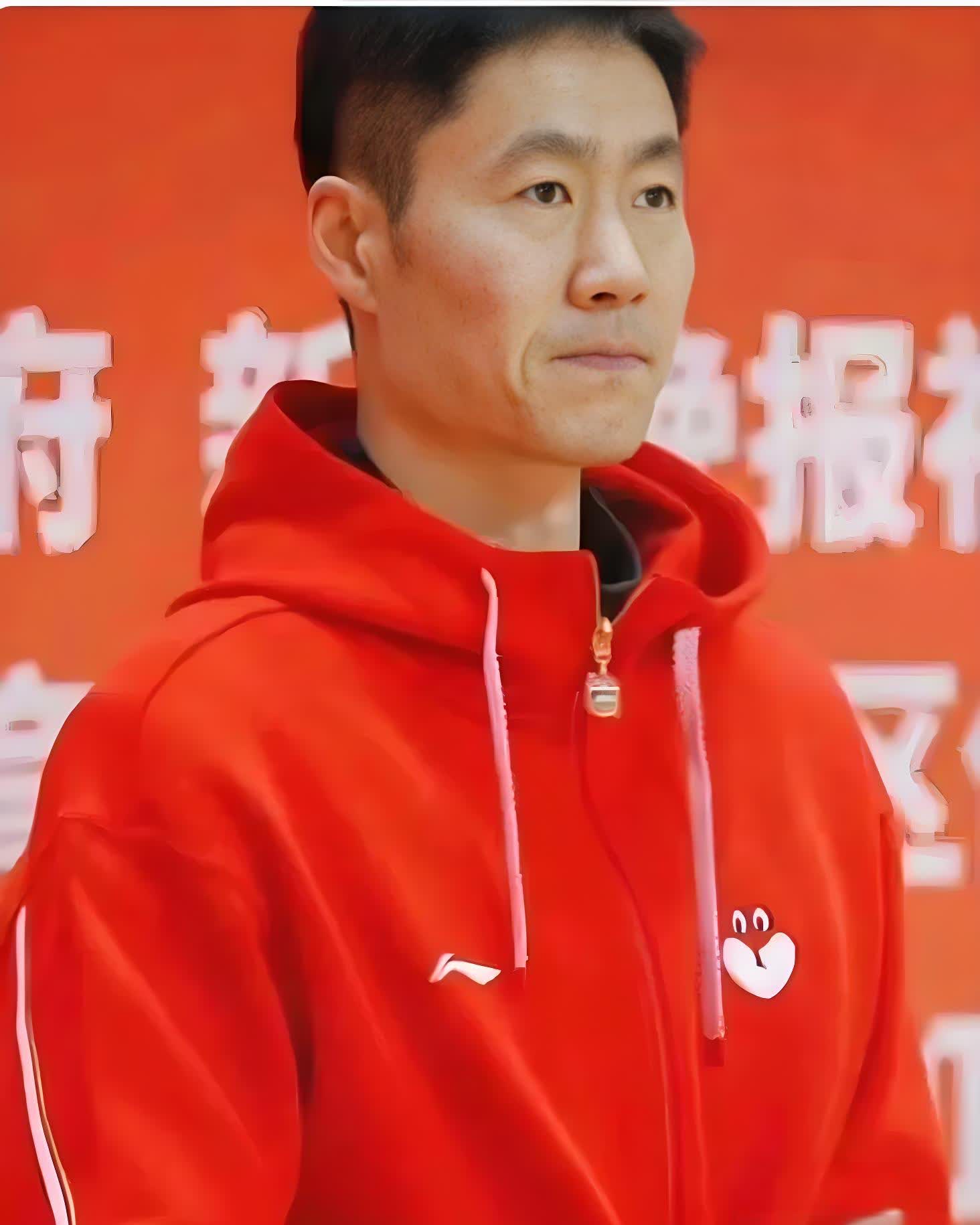 换帅如换刀，国家队教练这位置，果然是风水轮流转。刘指导在的时候，身边总能看到