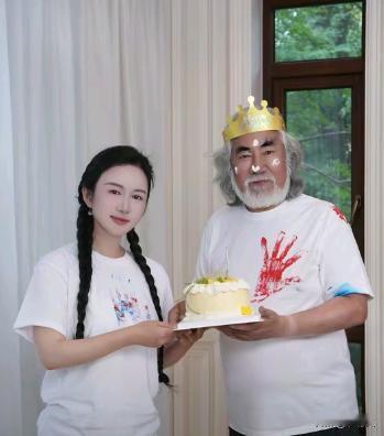 同样是娶了小31岁的老婆，张纪中遭到网暴，为什么张艺谋没有遭到网暴呢？主要是