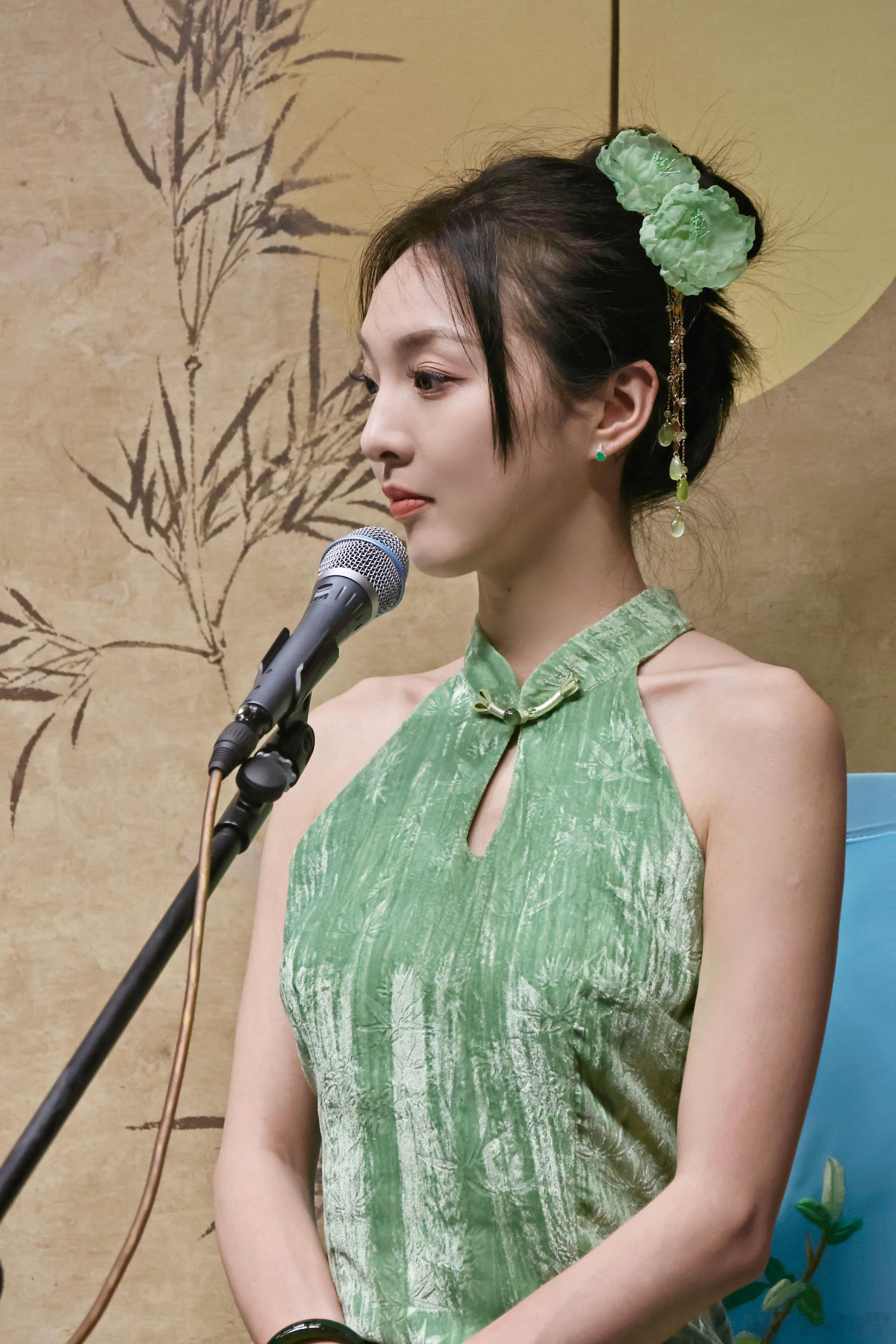 强东玥💚​​​
