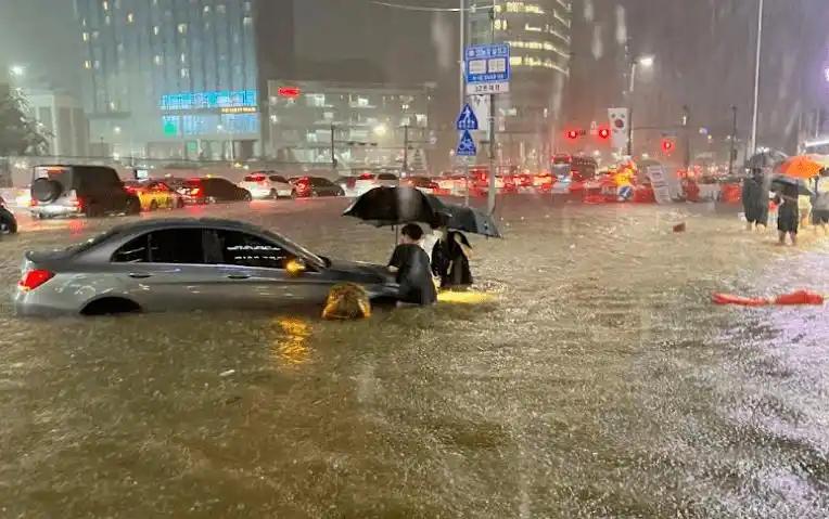 韩国的国家灾难状态，中国该不该关心？韩国宣布国家灾难状态，很多人第一反应：关我