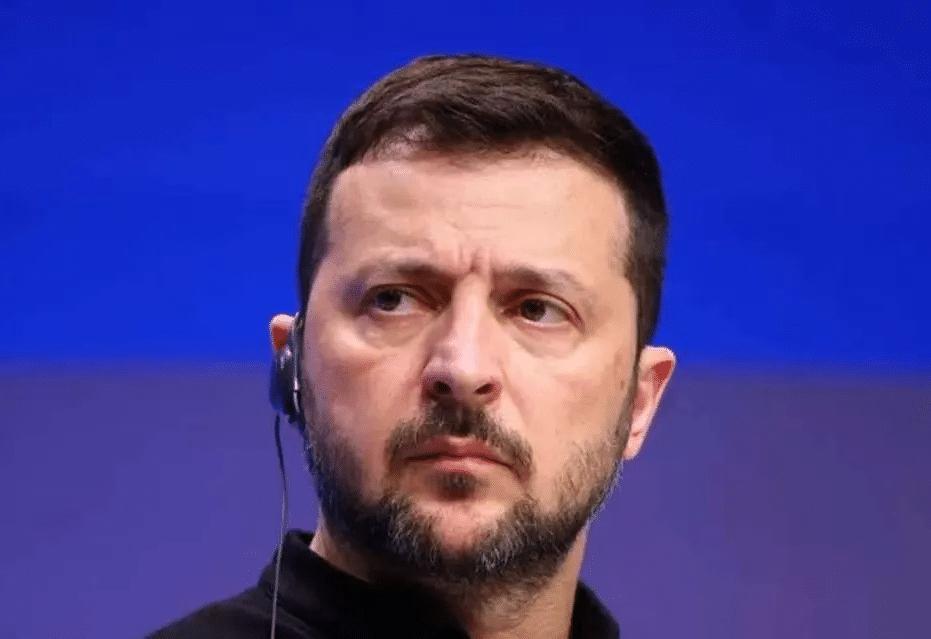 泽连斯基这下真慌了！一把火玩到自己家门口泽连斯基现在怕是连觉都睡不踏实了，小