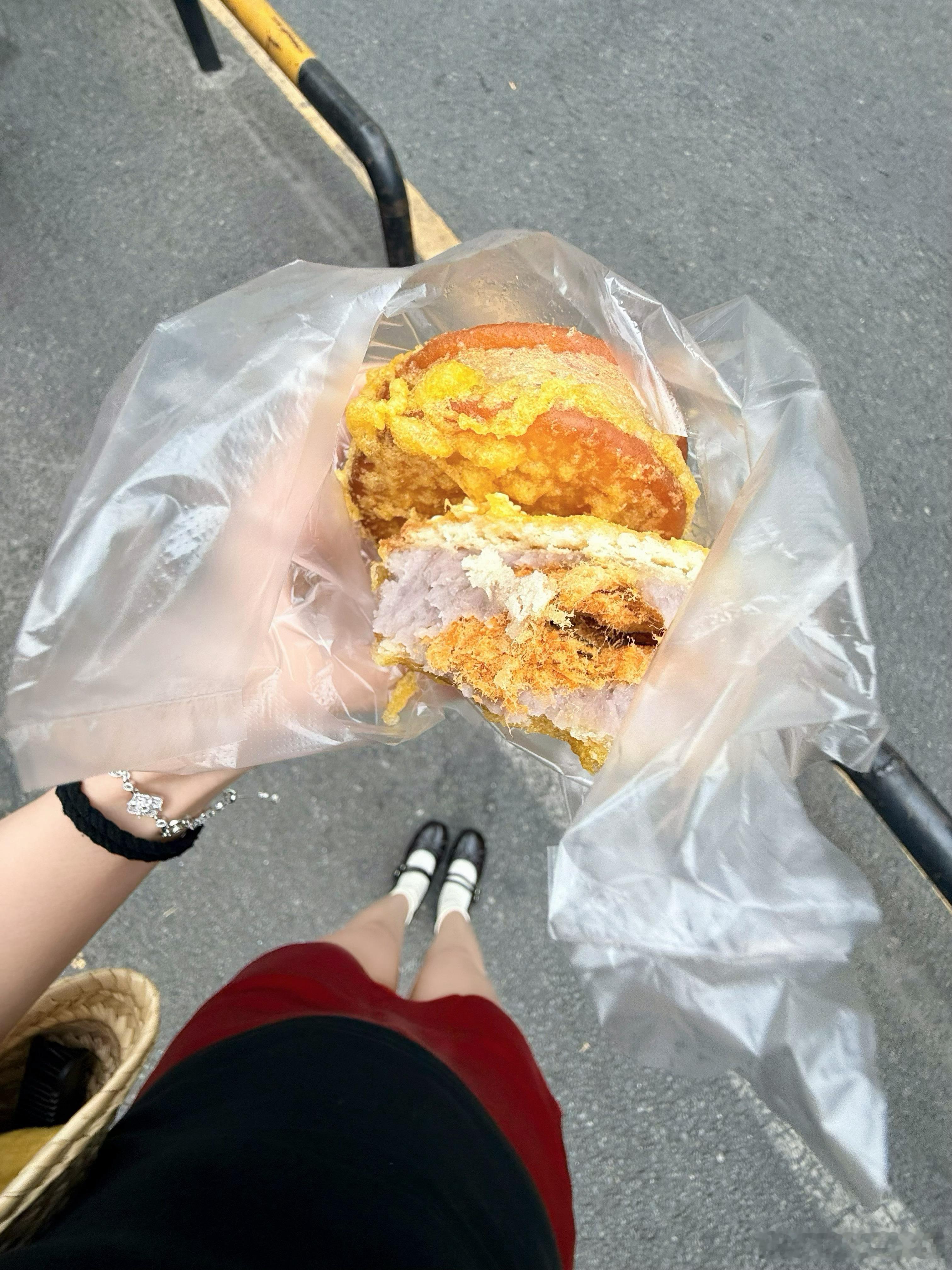 到了厦门不吃刚出锅的热乎乎的芋头饼那是你糊涂啊！厦门旅行厦门美食美食分享