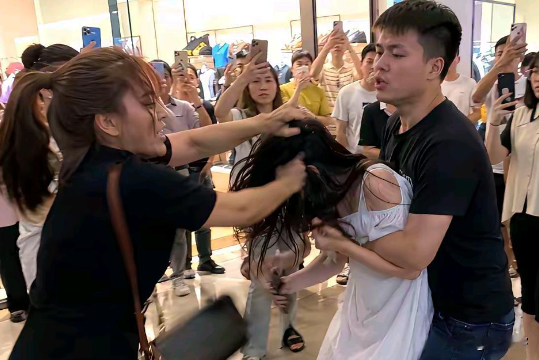 为什么小三打不过原配呢？