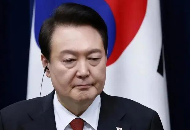 韩国政坛大地震！5月28日，韩国首尔中央地方法院作出了一个震惊全国的判决：前