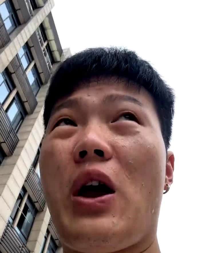 奇瑞的终身质保我不知道你们有没有要，反正我是没要。每次去保养的时候是半年