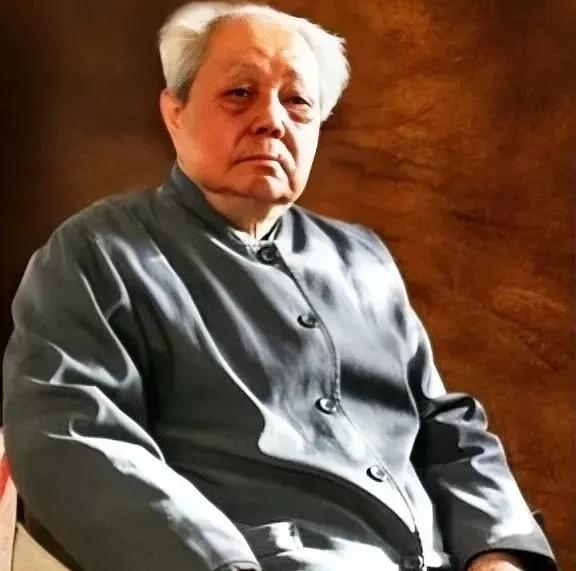 谁能想到？南博当年的护宝英雄，居然是这样被逼死的。1984年11月8日凌晨，南