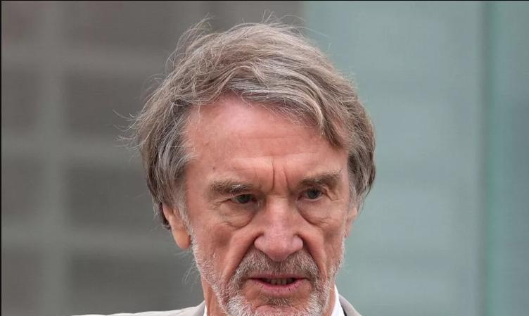 曼联让昔日英国首富1年内资产缩水65亿英镑，排名从第1下滑到第7，老头郁闷了据