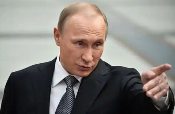 北约一旦踏入俄罗斯本土，中国就必须出兵？很多人还陷在这种兄弟义气的幻想里。错了！