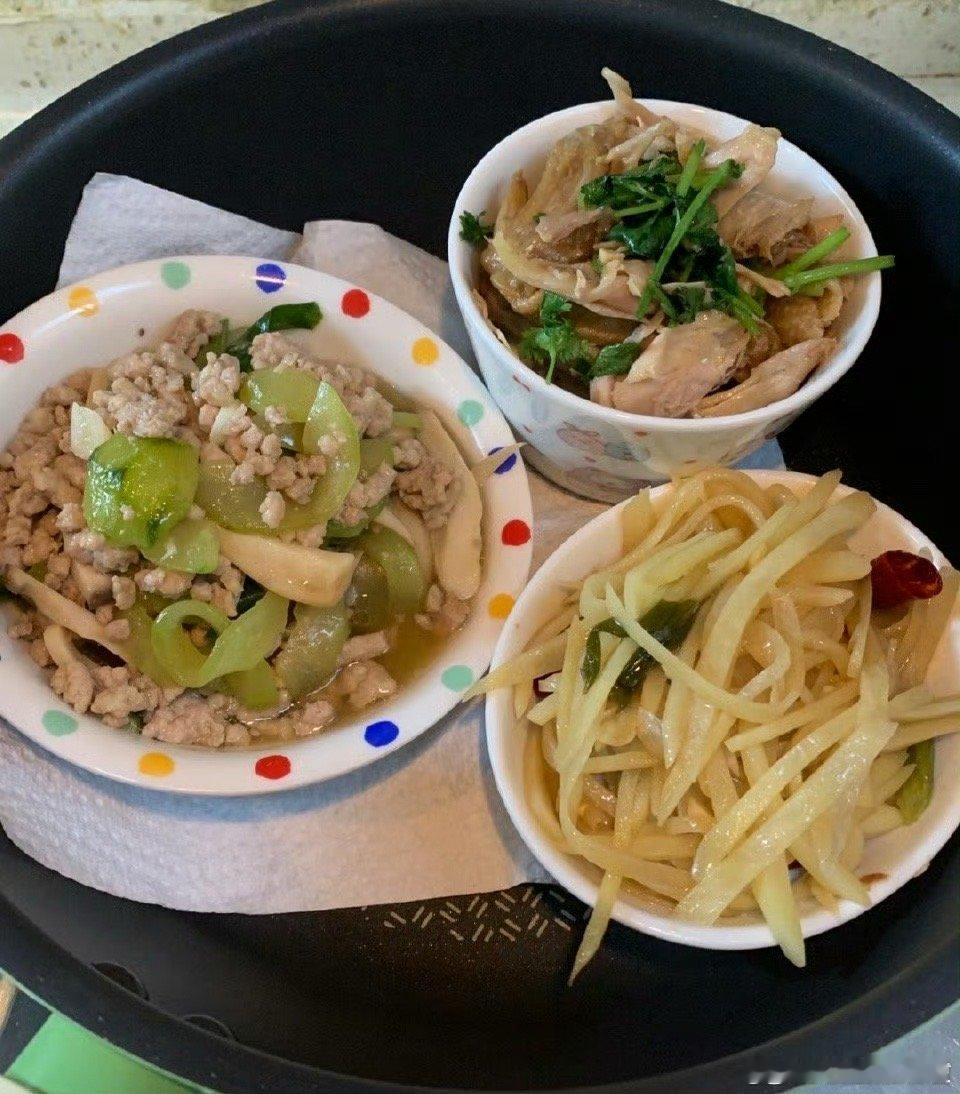 原来留菜和剩菜是有区别的。