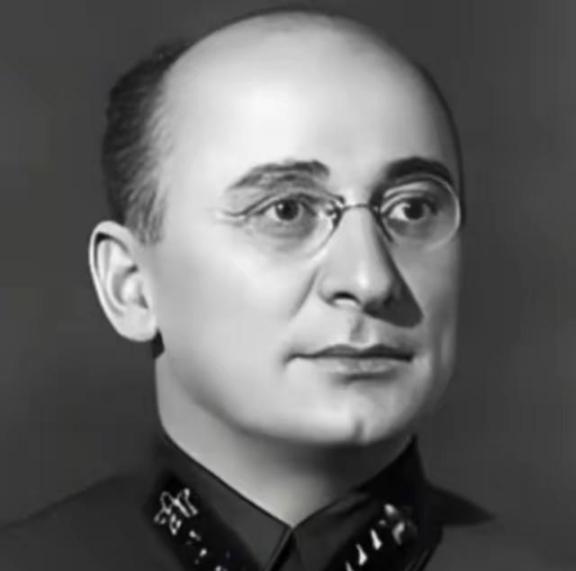 俄方曾公布一份永不开启的绝密档案，苏方瞒了50年的秘密被公开。历史最沉重的地
