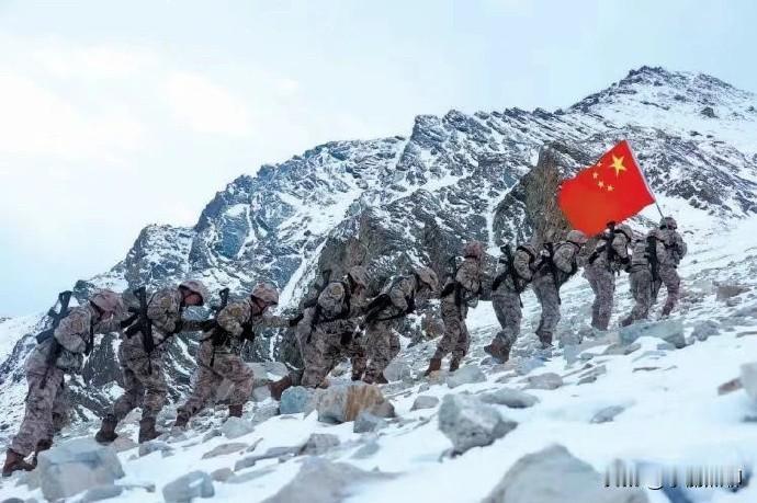 真的太让人心寒了！戏子拿千万片酬全网追捧，高原驻军130万退伍费却遭人吐槽，凭