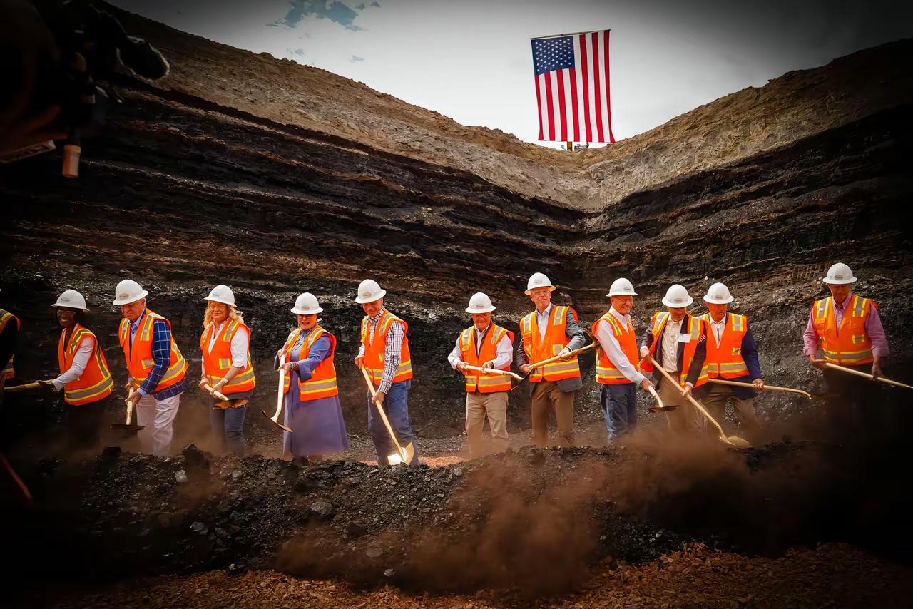 神操作！中国国企八年前785元抄底美国最大稀土矿，套现数十亿！如果用785元