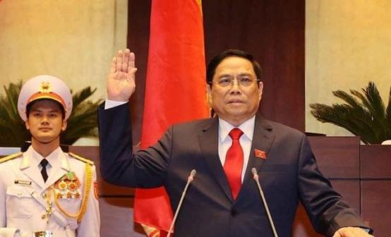 越南不再让中国转让高铁技术，起初越南觉得各国都会抢着来修他们的高铁，所以想来一个