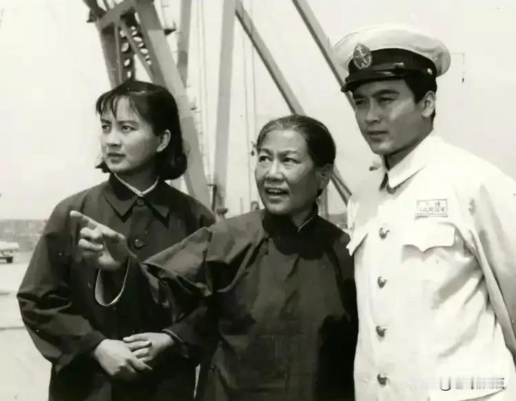 1978年，北影拍摄的这部大片，相当于现在的影片《镖人》，明星荟萃，影迷至今记得