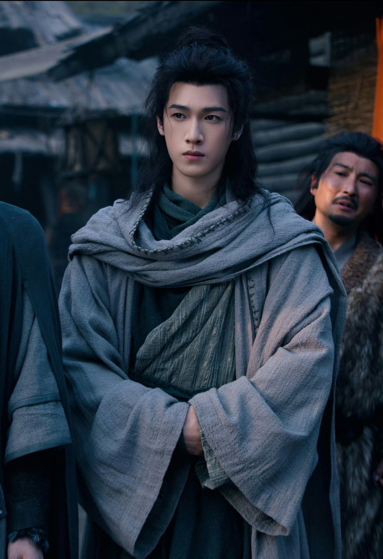 李昀锐一帧一画皆是心动，李昀锐的镜头感永远不会让人失望。