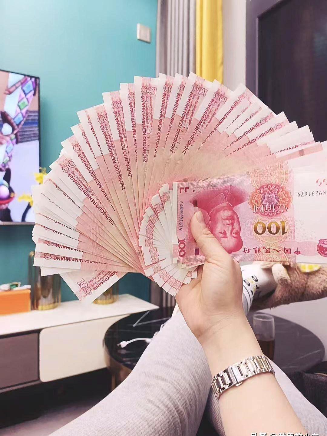 结婚10年，感情一直不差，可就卡在一个事上——前夫不能生。两个人商量来商量去，