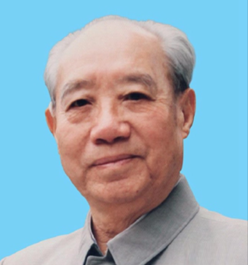 2015年，100岁的汪东兴临终前说出了一个秘密，并且含泪说道：“主席，我没有出