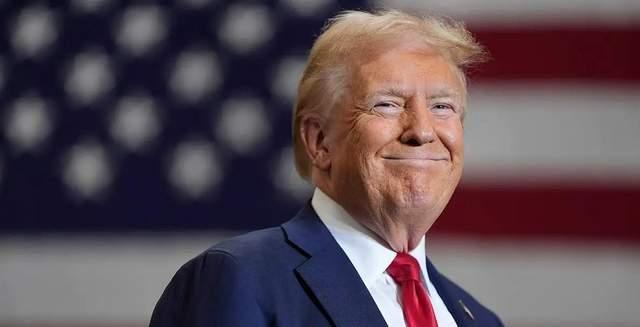 伊朗万吨大船冲向封锁线，美下令开火！特朗普怒了，海峡再度失控！4月17日下午，