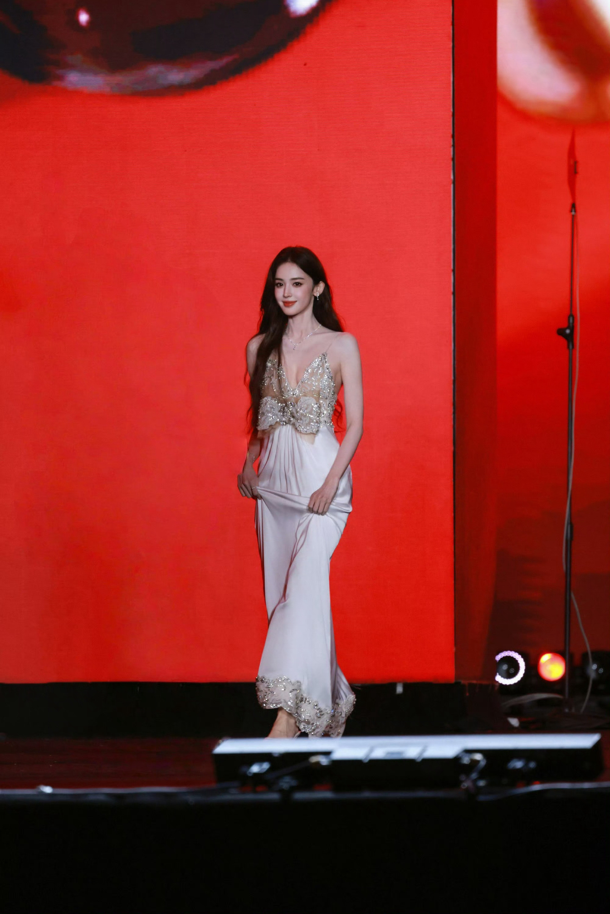 整个首页都飘满香气！！！！女宝是世界上最美好的存在！！#我爱美女#高允真娜扎anna汤唯裴智秀​
