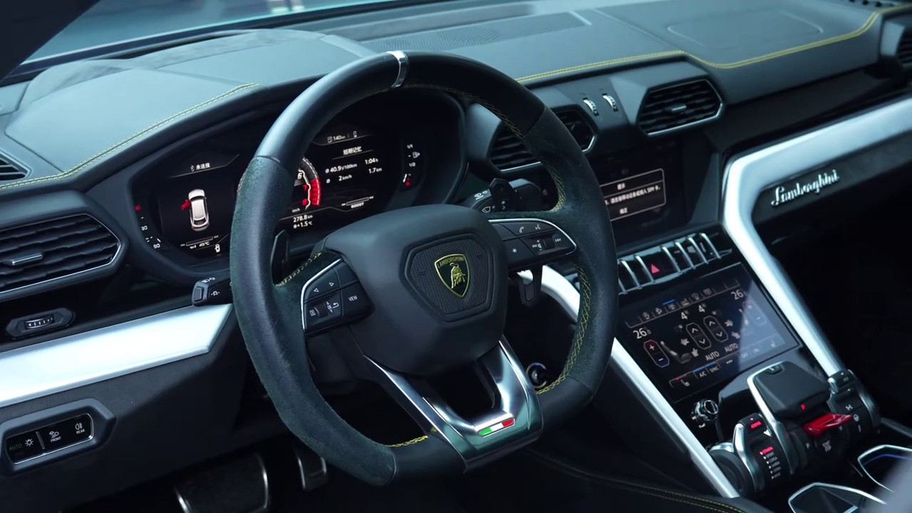 兰博基尼Urus全能车型震撼登场 六边形战士实力诠释