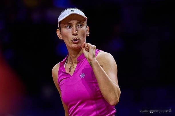 梅尔腾斯6-26-1伊埃拉爱丽丝的网球非常冷静。她现在2-0对阵菲律宾人.