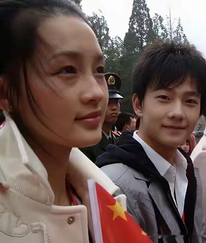 杨洋和李沁是彼此的初恋，俩人相恋五年，大家还记得自己的初恋吗