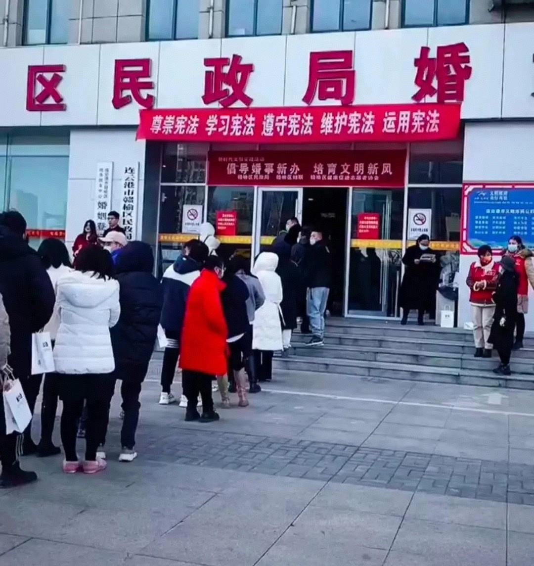 2025年起婚内出轨的惩罚，没人受得了！最高法明确规定：夫妻一方与他人搞不正
