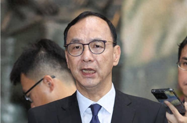 国民党台北市党部主委黄吕锦茹被续押，国民党主席朱立伦今18日在国民党中常会上批评