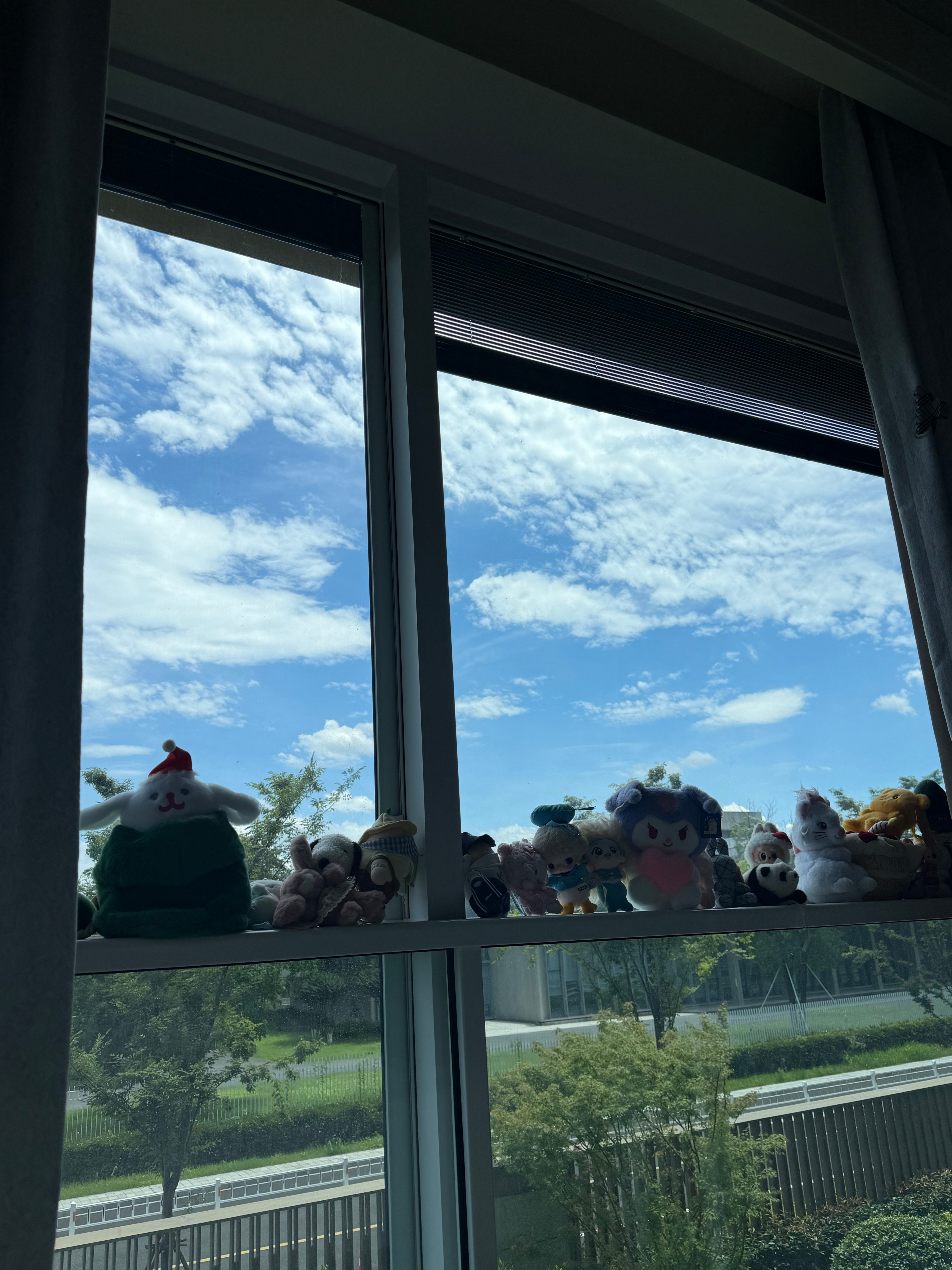 昨晚吃烧烤今天早起普拉提！