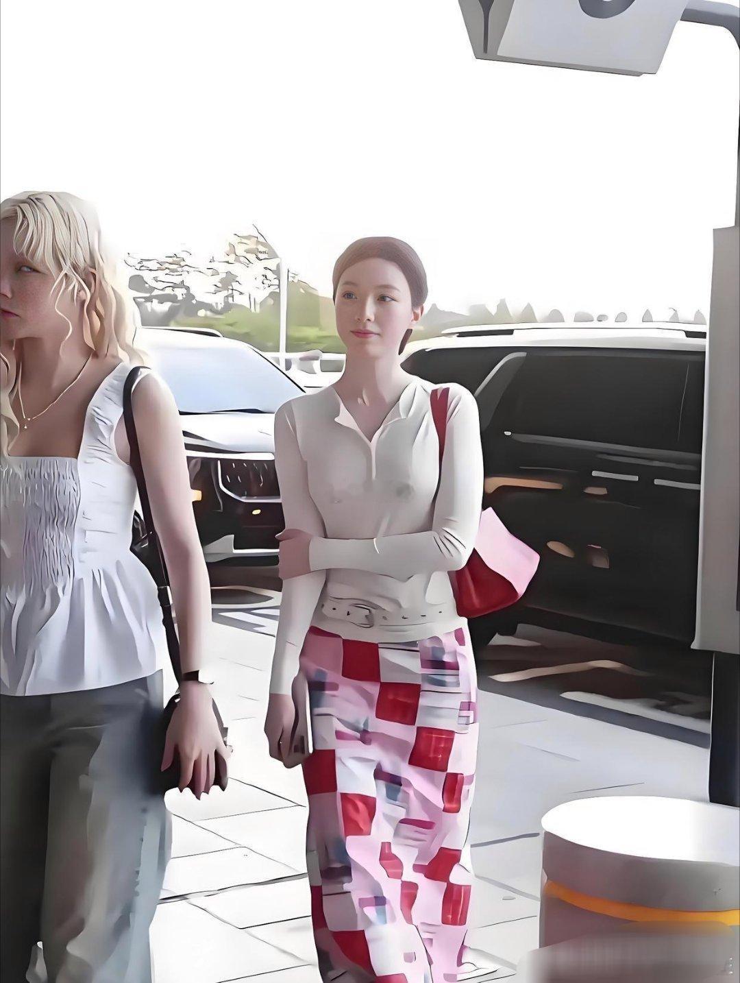 长的很漂亮，演技也不错，可就是一直火不起来，究竟是什么原因呢？