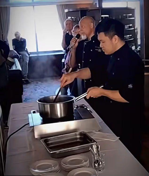 【大西洋一艘邮轮爆发病毒疫情，乘客含泪恳求：我们只想要安全回家】一艘名为“洪