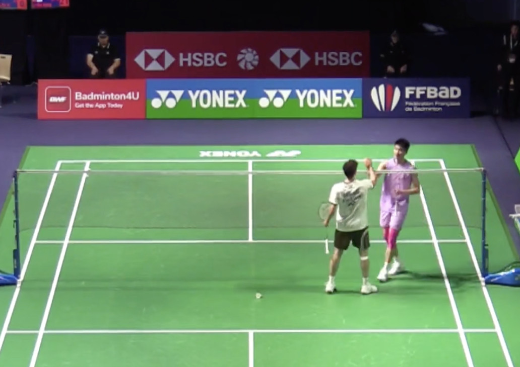 李诗沣🇨🇳21-16、8-21、21-6🇧🇪朱利安下轮：李诗沣🇨?