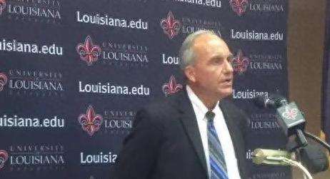 一发就能瘫痪整个美国！美专家要求中国，立即停止使用这个武器！美国国会