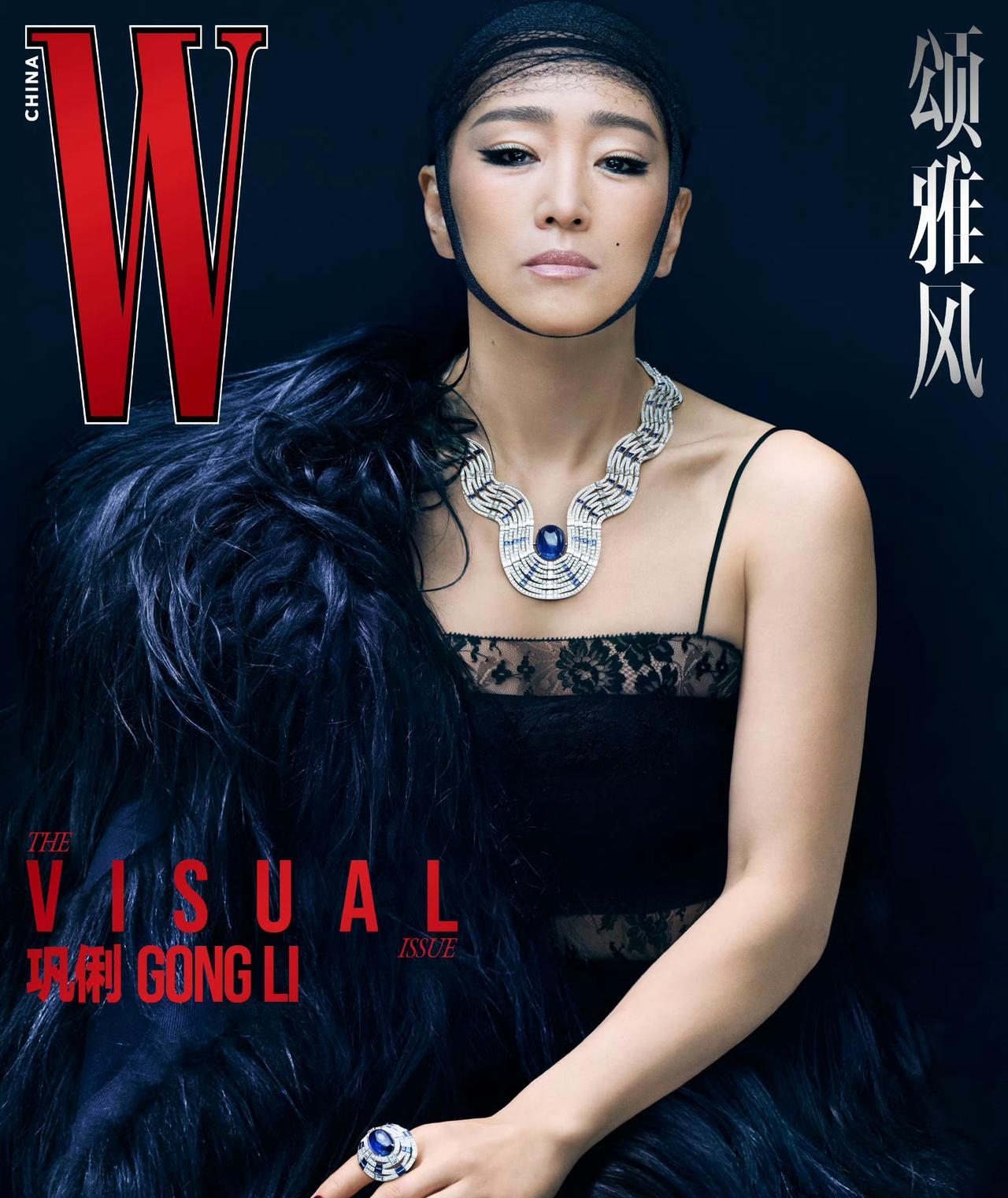 越来越不懂时尚圈的审美了！把巩俐拍成这个样子！图1头上像绑了一圈绷带，胳膊和手