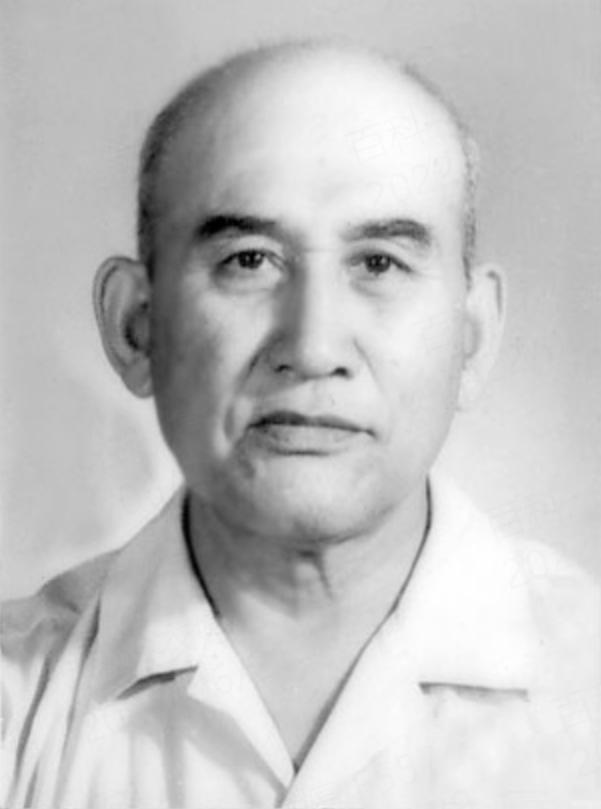 王铎：小嘎子的爸爸克力更在1955年至1966年，克力更在内蒙古当了十年的工业