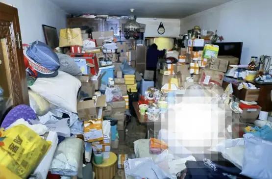 老人疯狂网购不是“败家”，这可能是内心在“求救”的一种方式！北京八旬刘奶奶在