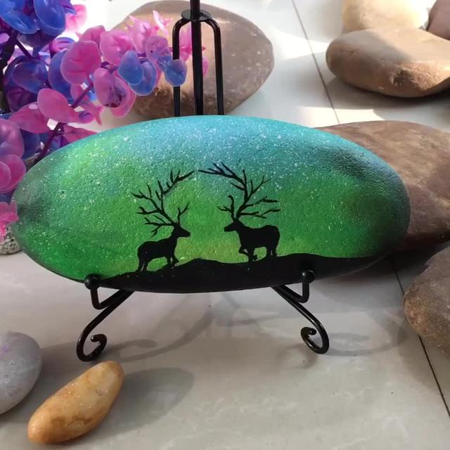 创意星空石头画