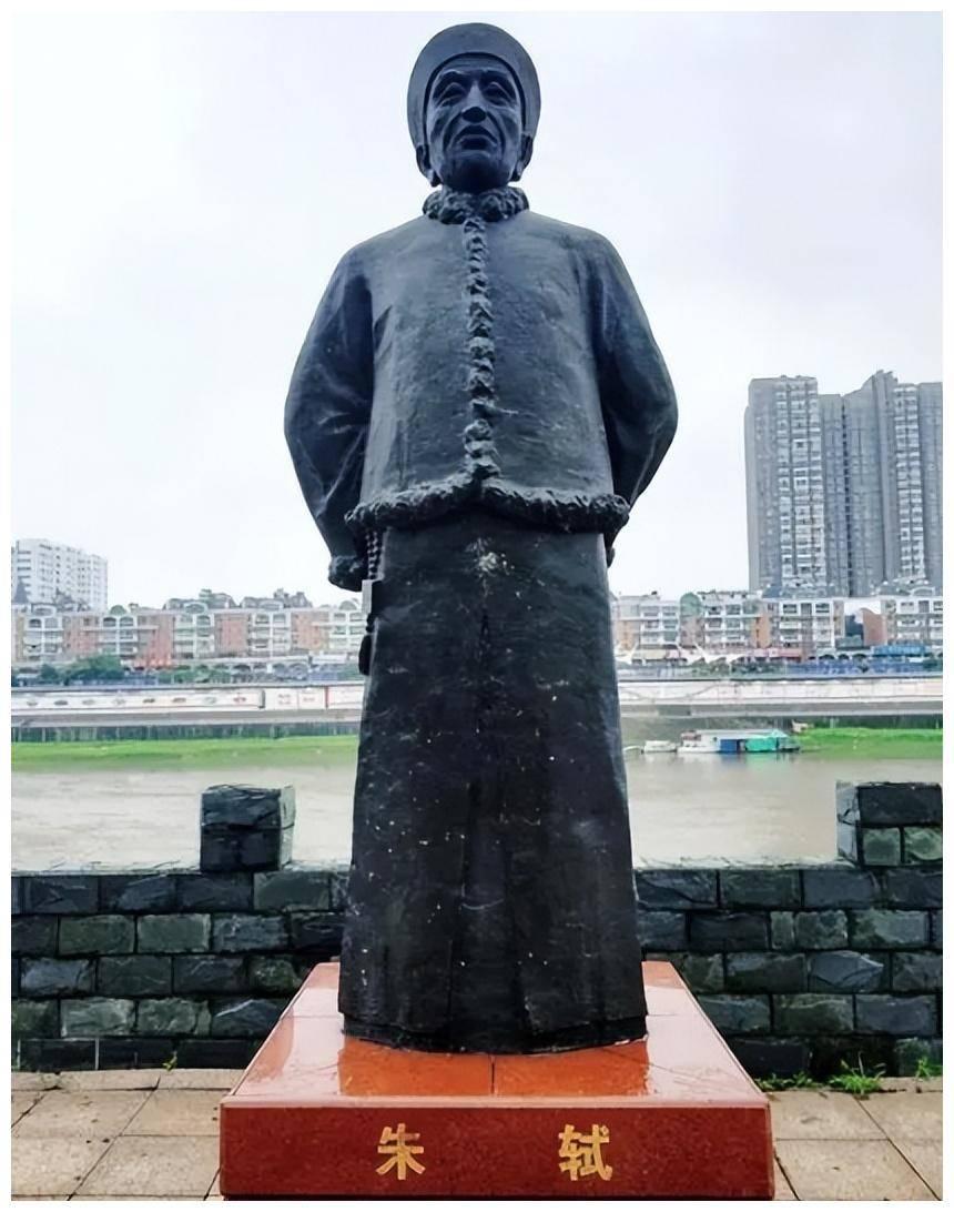 雍正劝朱轼别对弘历太严：教不教他都是皇帝。朱轼11个字回怼，雍正当场沉默雍正