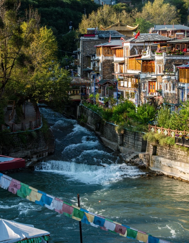 马尔康：川西小城，反向旅游的隐世天堂