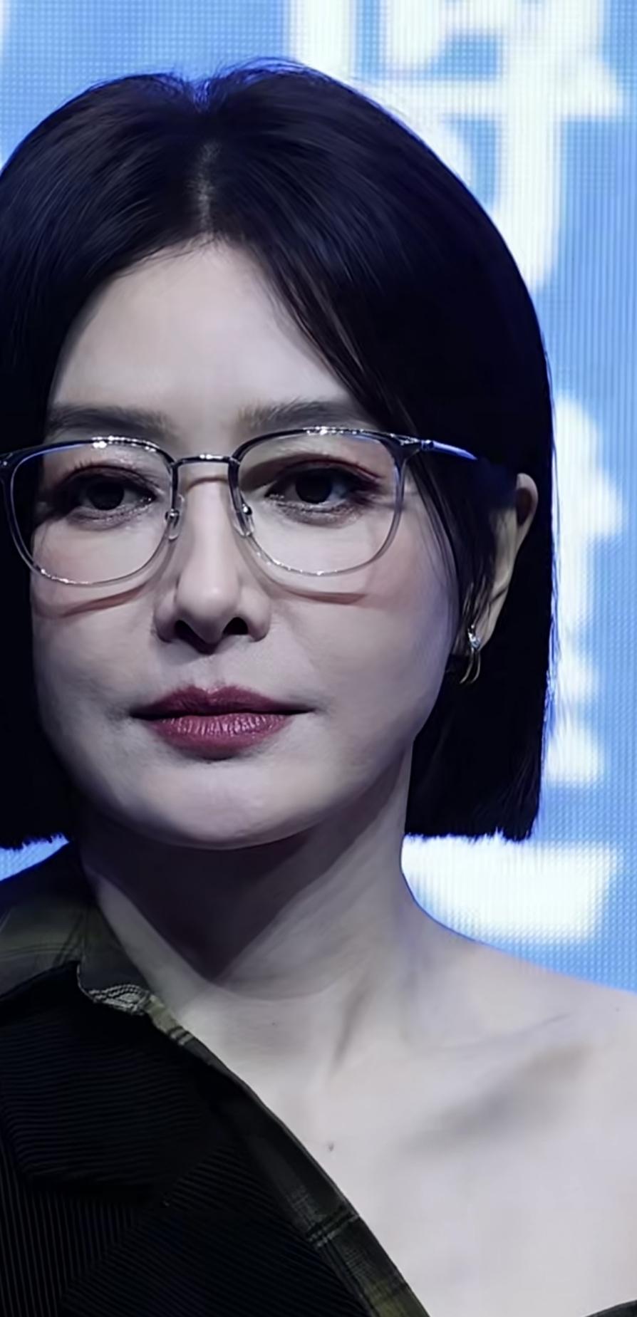 秦岚，无美颜无滤镜的状态