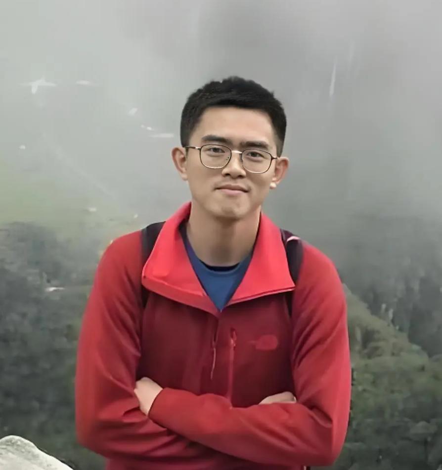 吴翼，顶级学霸，清华大学姚班天才，加州大学伯克利分校博士，OpenAI全职研究
