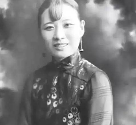 这年头战犯都能被洗白？宋美龄，这个明确被官方定为战犯的女人，为何会被赞颂成“独立