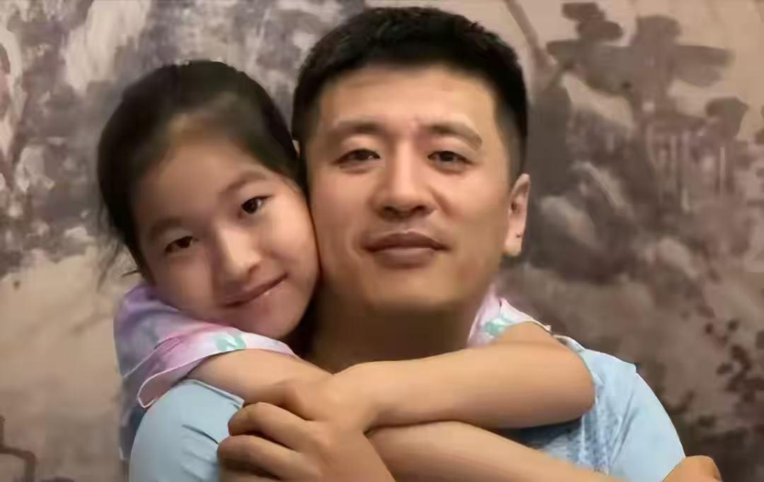 一大早，张雪峰女儿冲上热搜！张雪峰的公司再次迎来大变动，原来武亮真没说错，公