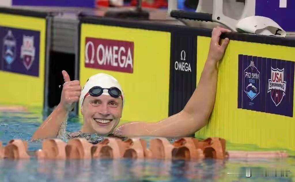 在昨天进行美国游泳系列赛女子1500米自由泳快组比赛中，即将年满29岁的莱德基又