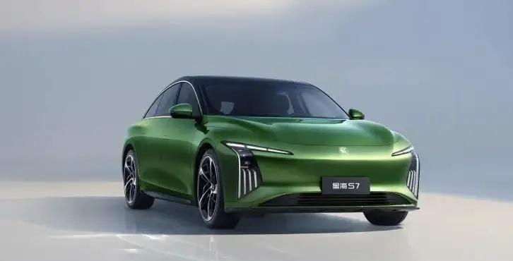 8🌙❗深蓝S07华为乾崑长续航版上市新深蓝不再受困于续航问题，动力与续航让人