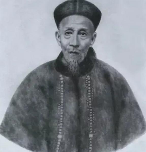 1893年，13岁的谭延闿中了秀才，谁知，他的父亲不喜反怒，一巴掌呼在谭延闿脸上