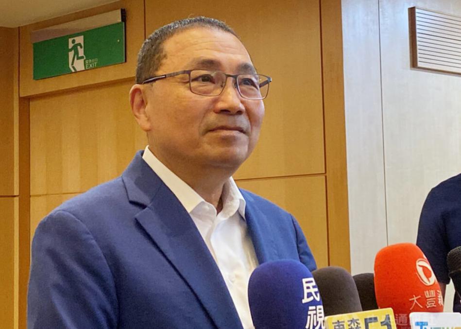 侯友宜居然认为台湾是民主自由的“国家”？说白了，侯友宜看上去忠厚老实，其实他