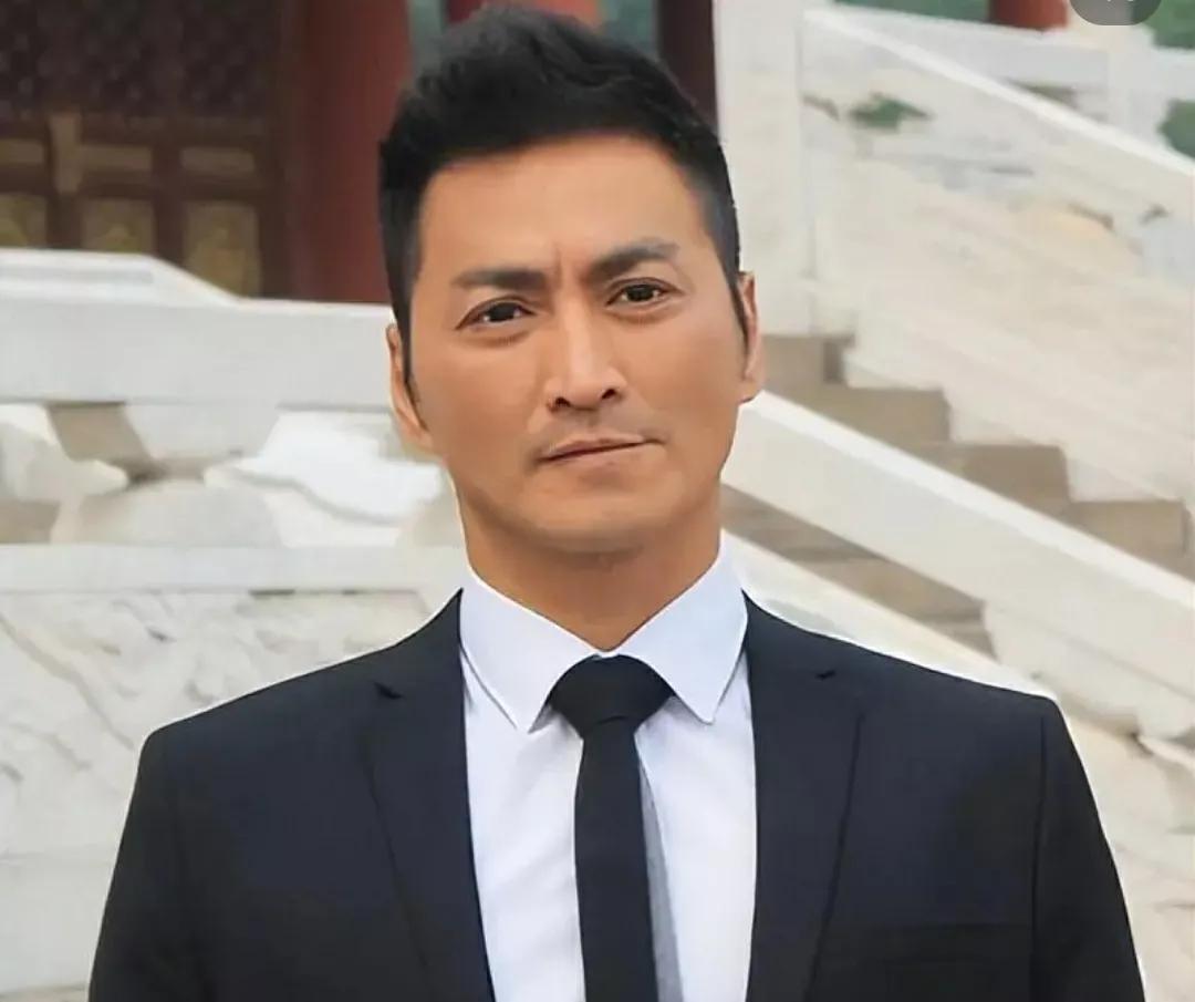 何家劲为什么组织员工看《731》，特意去查了一下，没查之前还真没多想，一深挖