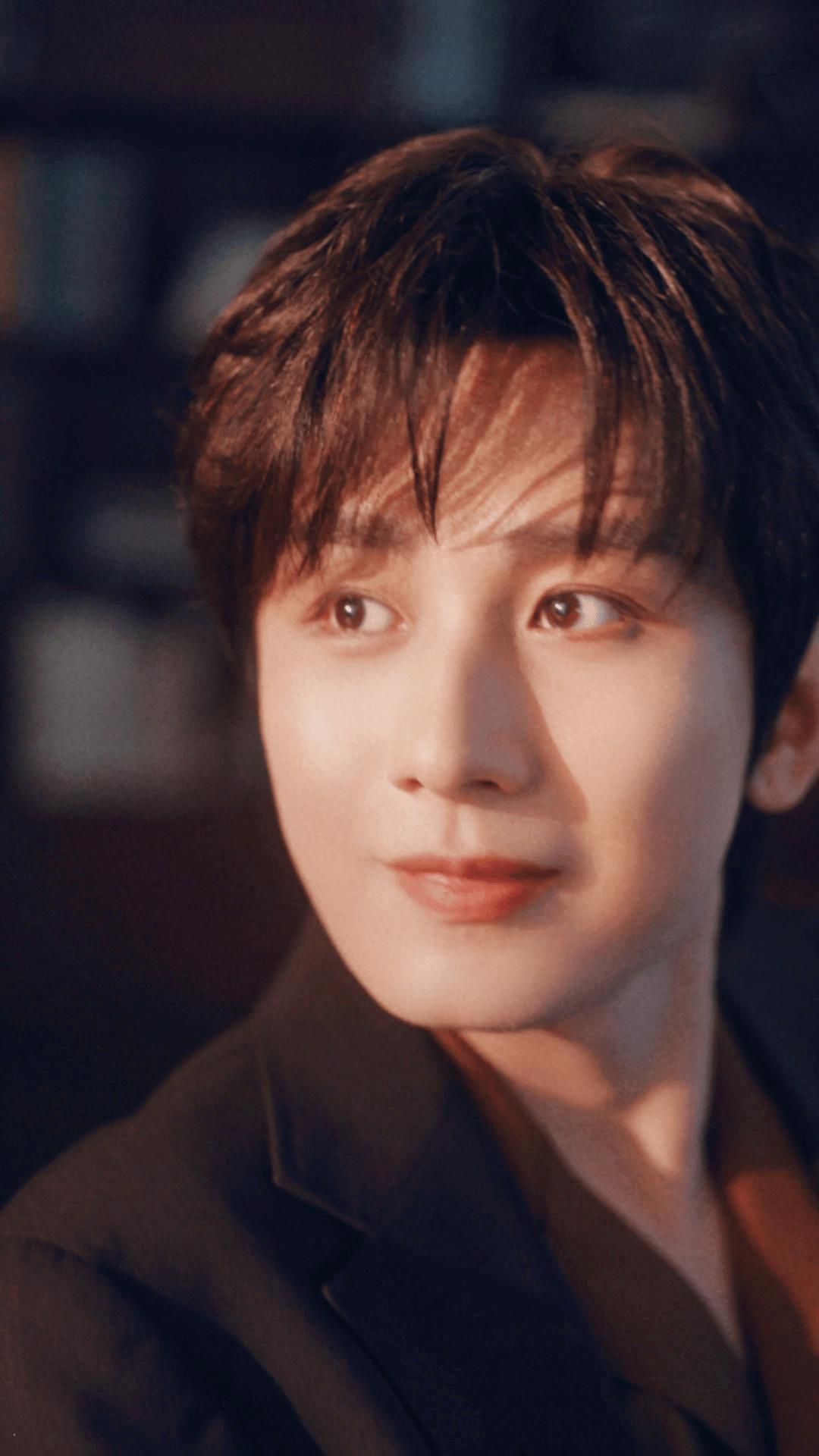 这么近，那么香～被哥哥轻轻圈进怀抱的味道～成毅绽家首位品牌全球代言人|成毅